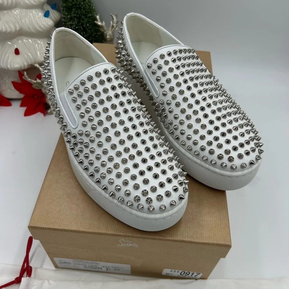 Men's Christian Louboutin roller boat spike sneakers size 42 made in Italy